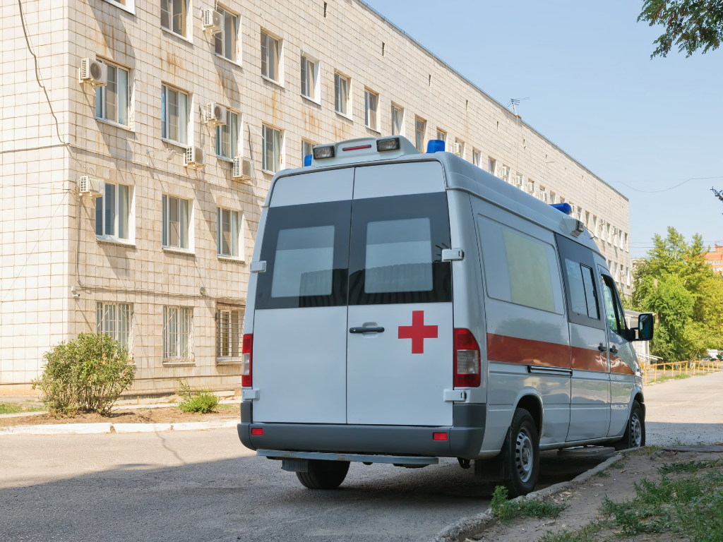 Rettungswagen auf der Strasse 