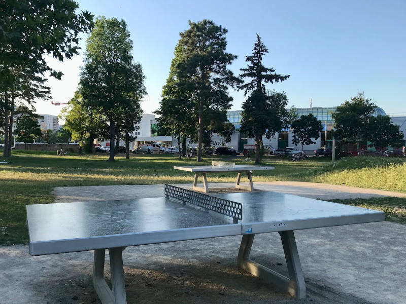 Tischtennistische im Atzgersdorfer Stadtpark