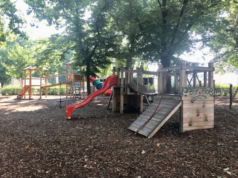 Ansicht auf Falco Spielplatz