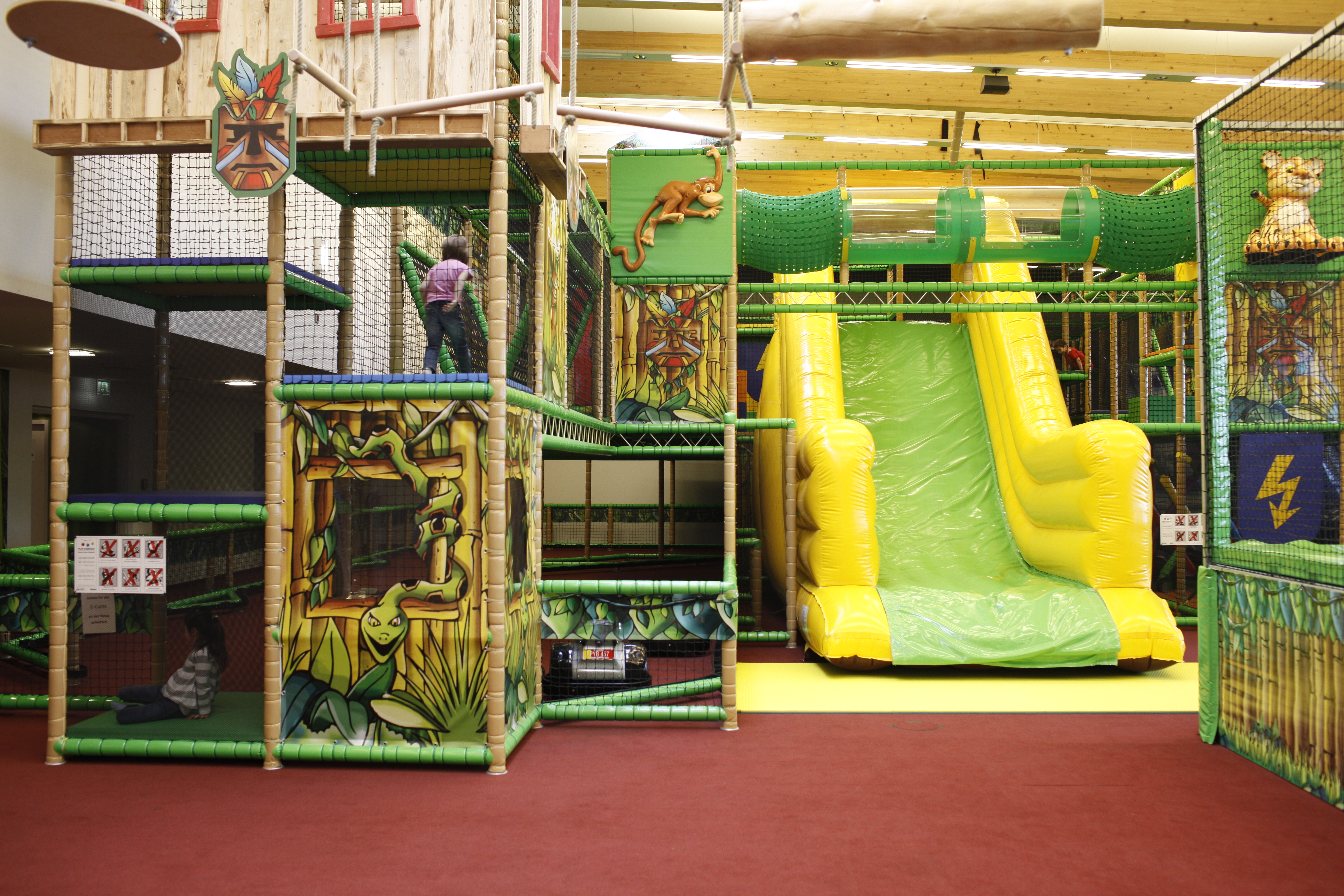 Monki Park Klettergerüst