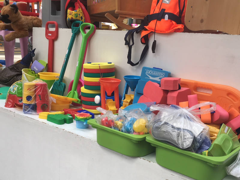buntes Sandspielzeug