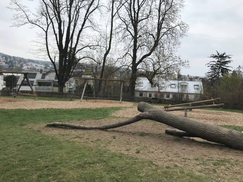 Spielplatz Nikolaitor Lainzer Tiergarten Spielplatz mit Wippen