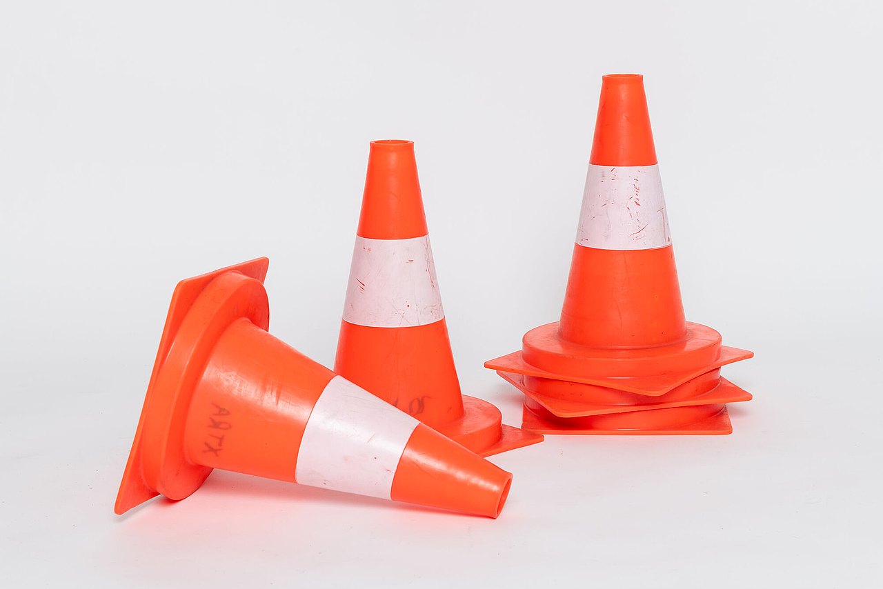 Orange Weiße Kegel Kunststoff