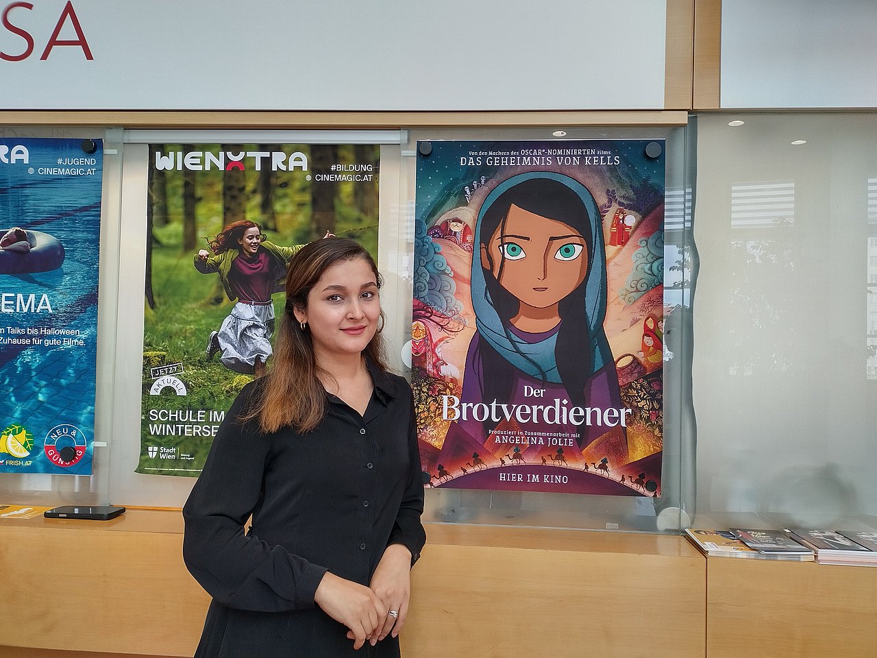 Filmgespräch mit Zahra Hashimi, Gründerin der OMID-Online-School, zum Film DER BROTVERDIENER am 13.10.2025