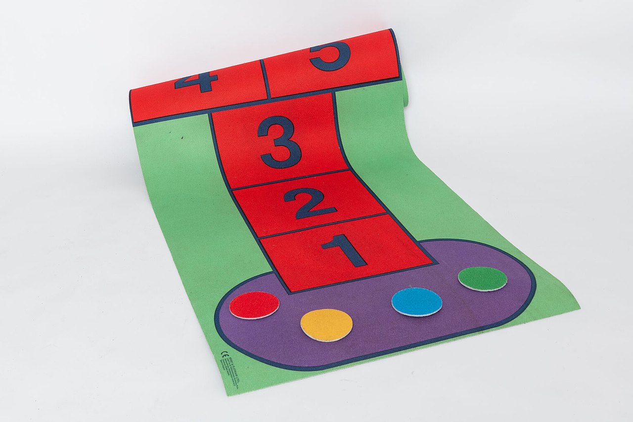 Tempelhüpfbahn Matte mit Tempelhüpfbahn und Scheiben