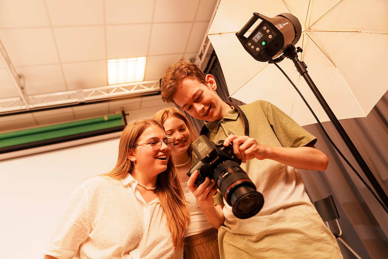 mz2025 x ste.krenn-117