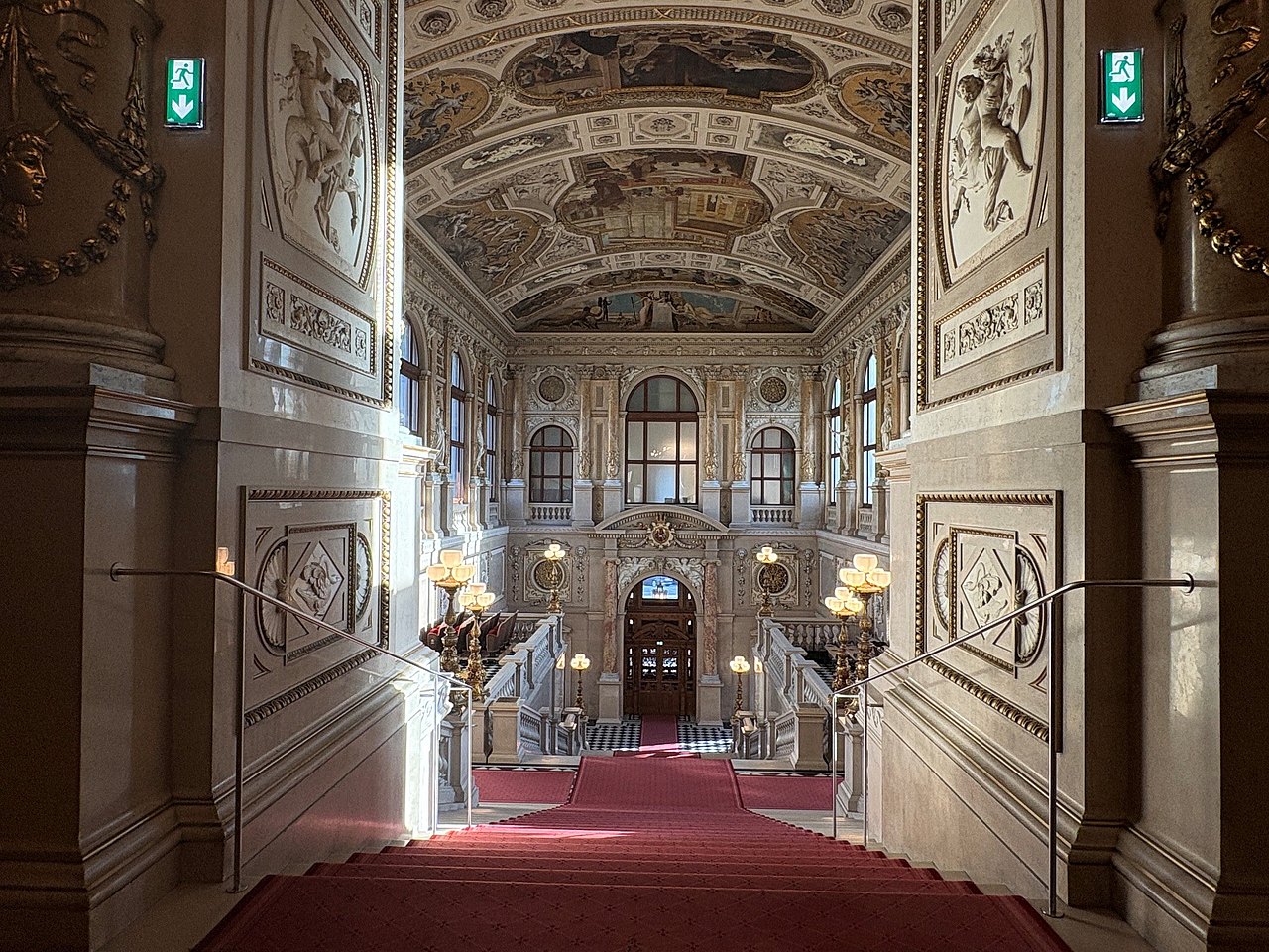 Burgtheater Stiegenaufgang