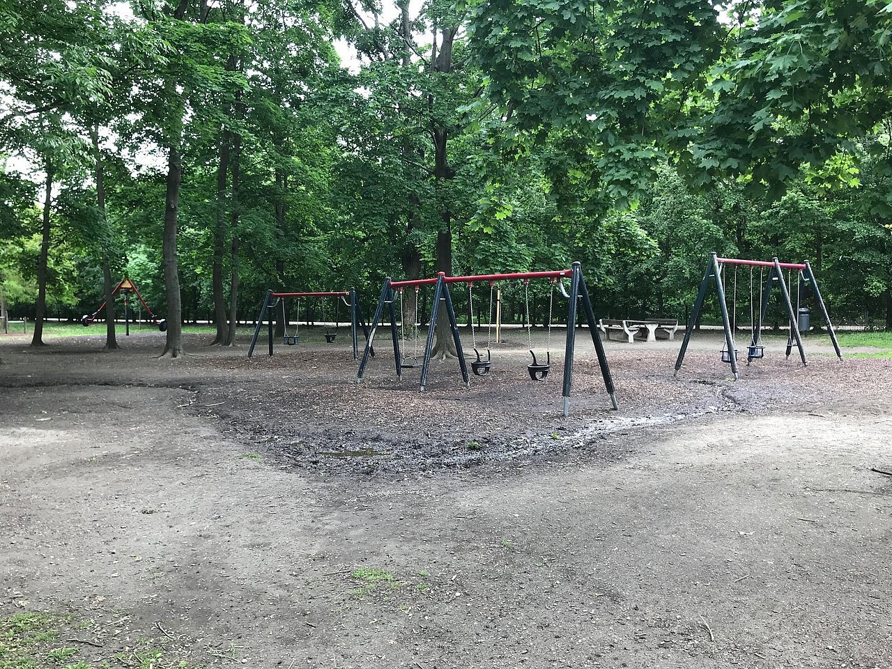 Kleinkinderschaukeln