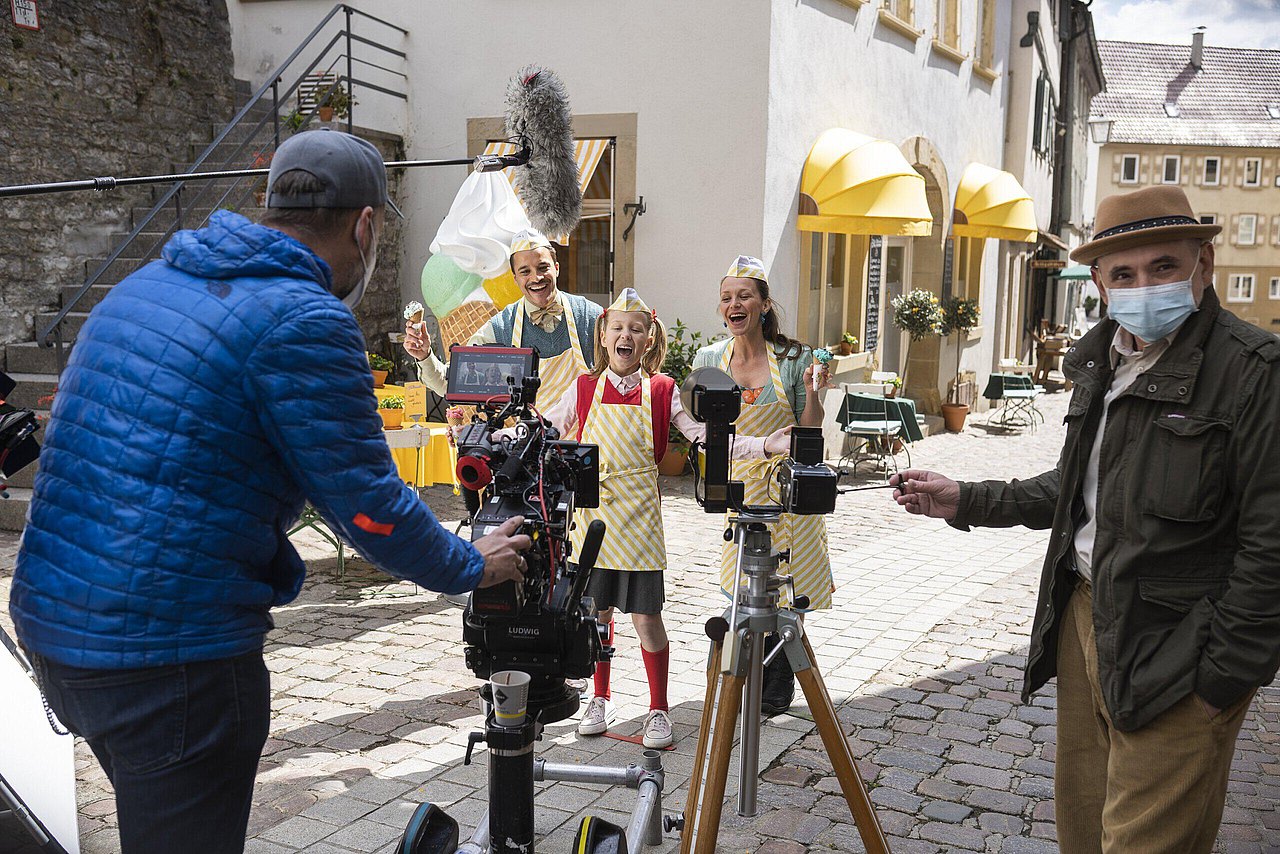 Dreharbeiten zu Lucy ist jetzt Gangster