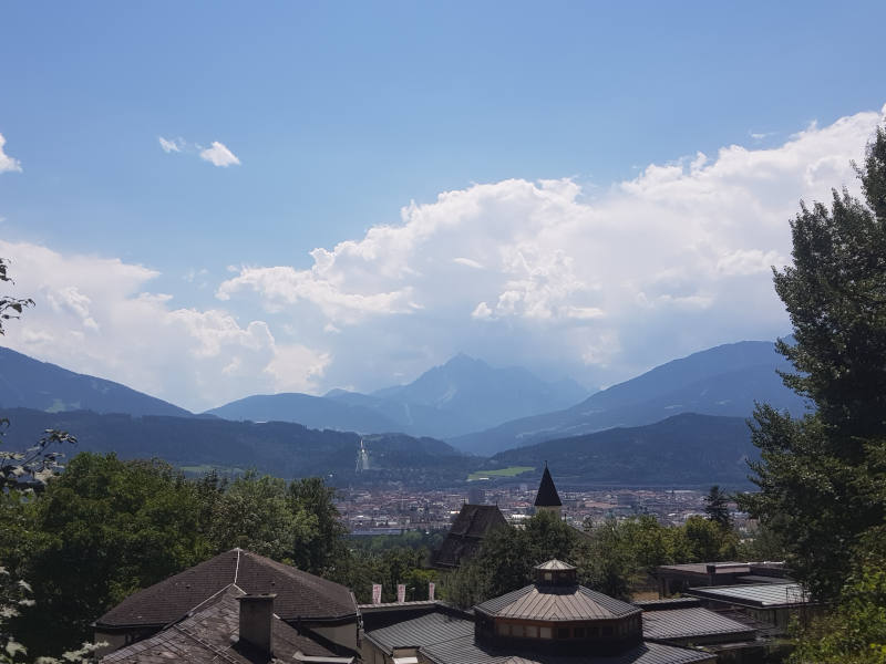 Blick vom Zoo über Innsbruck